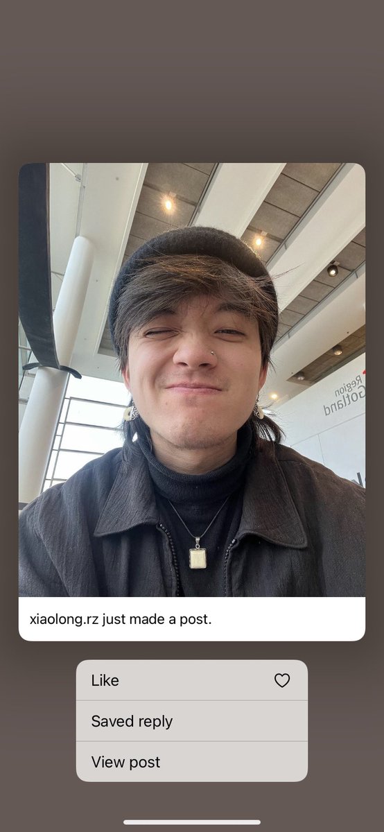 yrfandom's tweet image. HE LOOKS SO GOOD