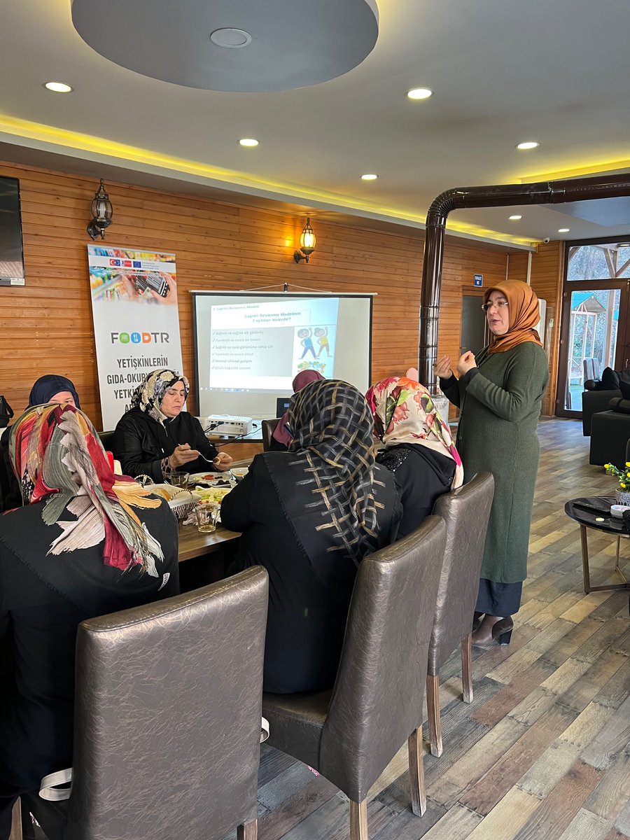 FOODTR projesi proje tanıtım ve yaygınlaştırma etkinliği kapsamında 20.01.2023 tarihinde Oylat Boğazı Köyleri ve Mahalleleri Kadın Kooperatifi’nde sunumlar yapıldı ve katılımcıların soruları cevaplandı <a href="/ulusalajans/">Türkiye Ulusal Ajansı 🇹🇷 Turkish NA</a> #foodtrproject