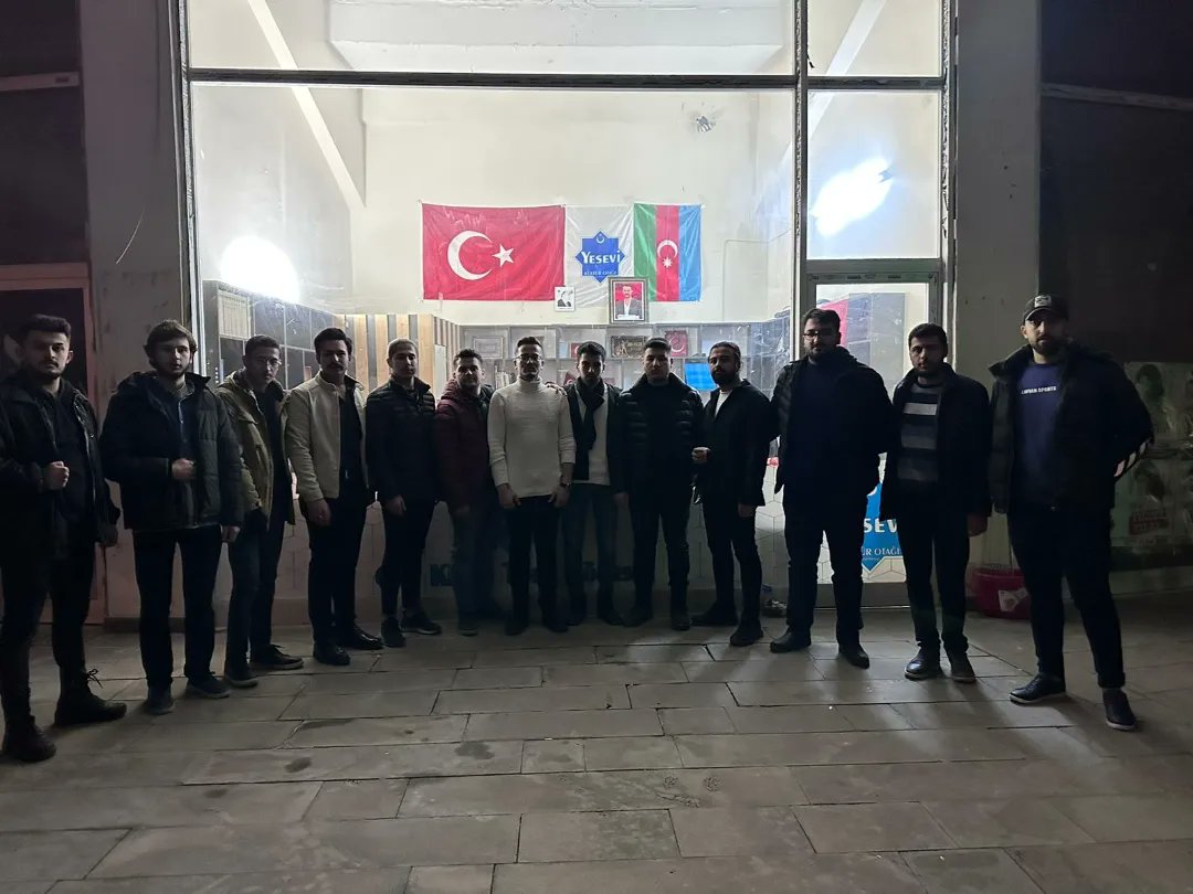 Gaziantep Üniversitesi Teşkilatımız, Gaziantep Üniversitesi Yesevi Kültür Otağımızda Yönetim Toplantısını Yaptılar.