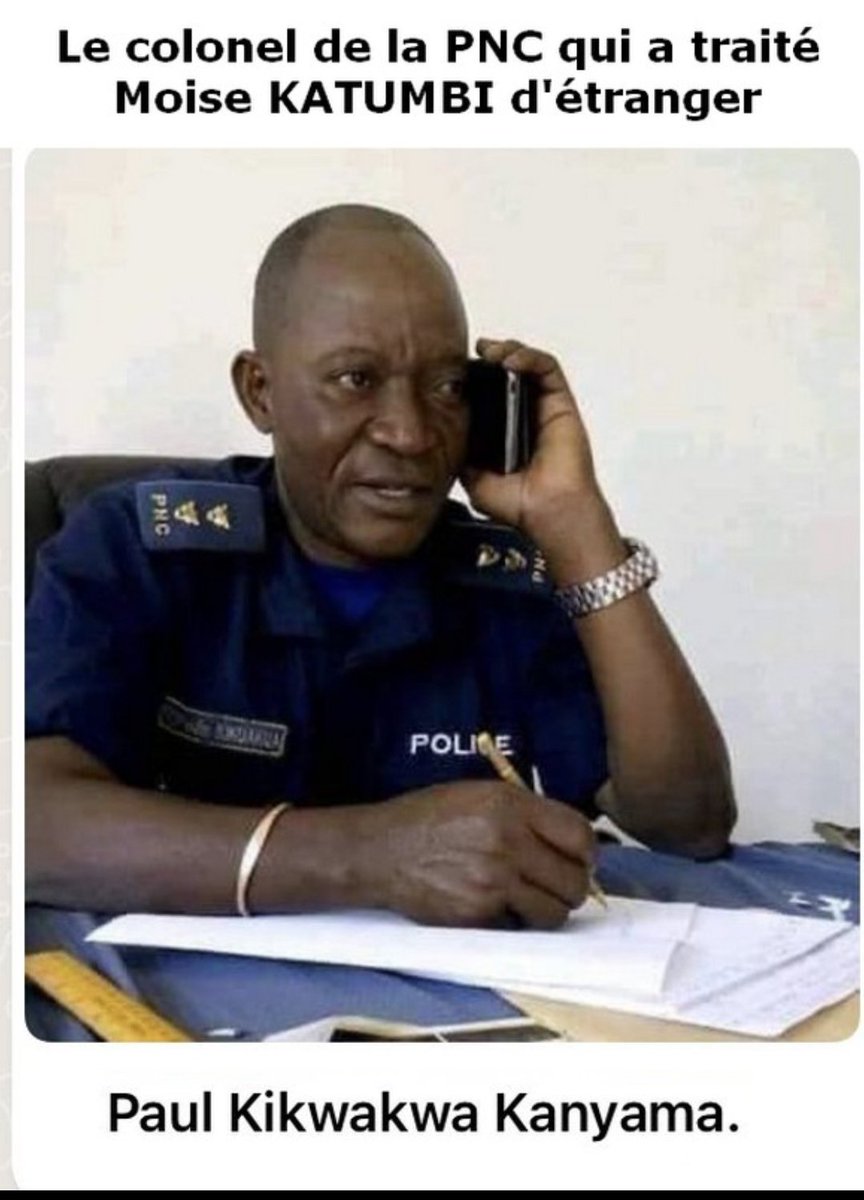 petertiani007's tweet photo. Ce Monsieur est réellement un officier ou un politicien en tenue de la Police?? Incroyable !!! https://t.co/RlacD1lJhp