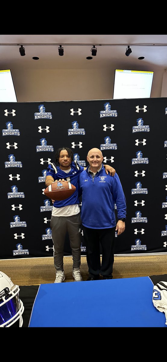 Had a great Official Visit <a href="/StAndrewsFB/">SAU Football</a>  
<a href="/Coachfrederick5/">Trent Fredericks</a>