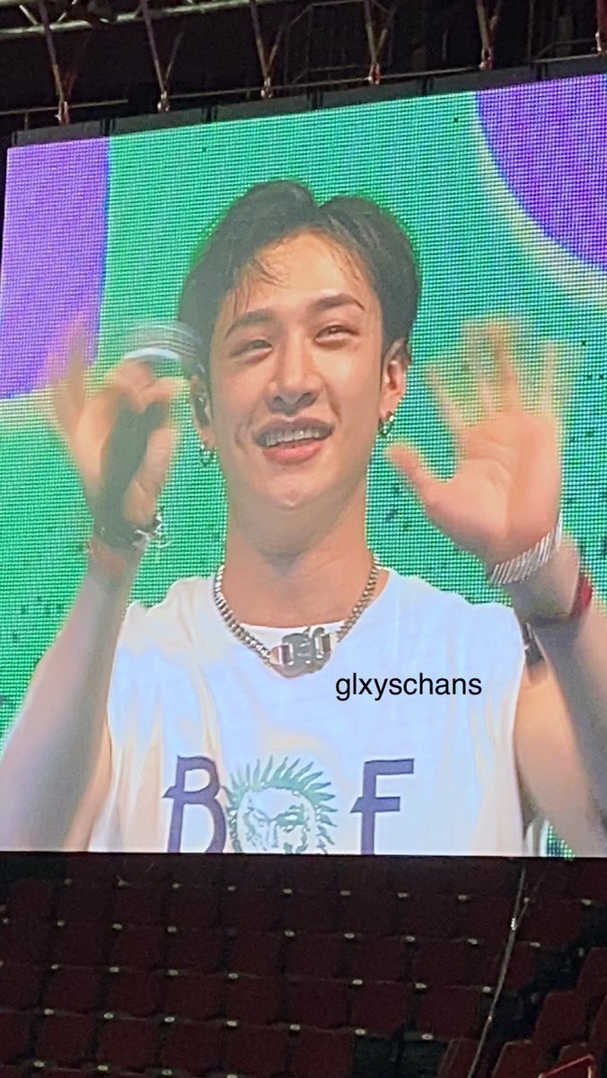 glxyschans's tweet photo. 230120

finally saw these beautiful smiles live 🥺💗 ily always my binchan! 

#BangChan #Changbin 
#StrayKids #스트레이키즈 
#StayWithBENCH #BENCHxSTRAYKIDS https://t.co/D03AXN4EbN