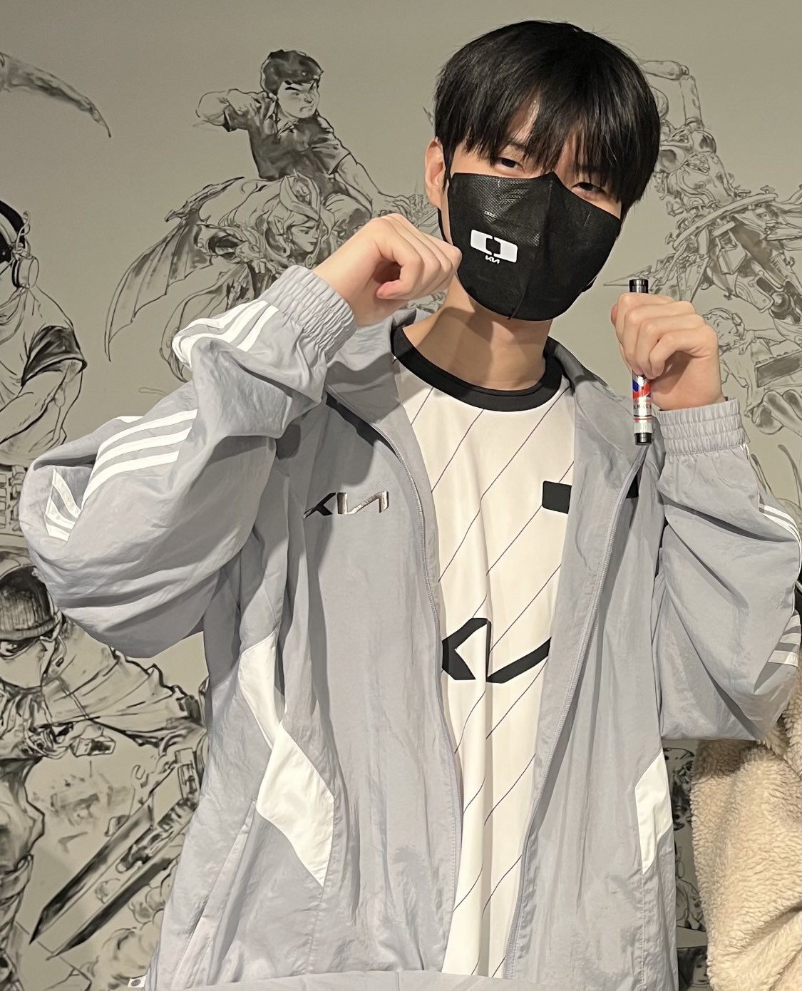 동이 (dong_2e2) / Twitter