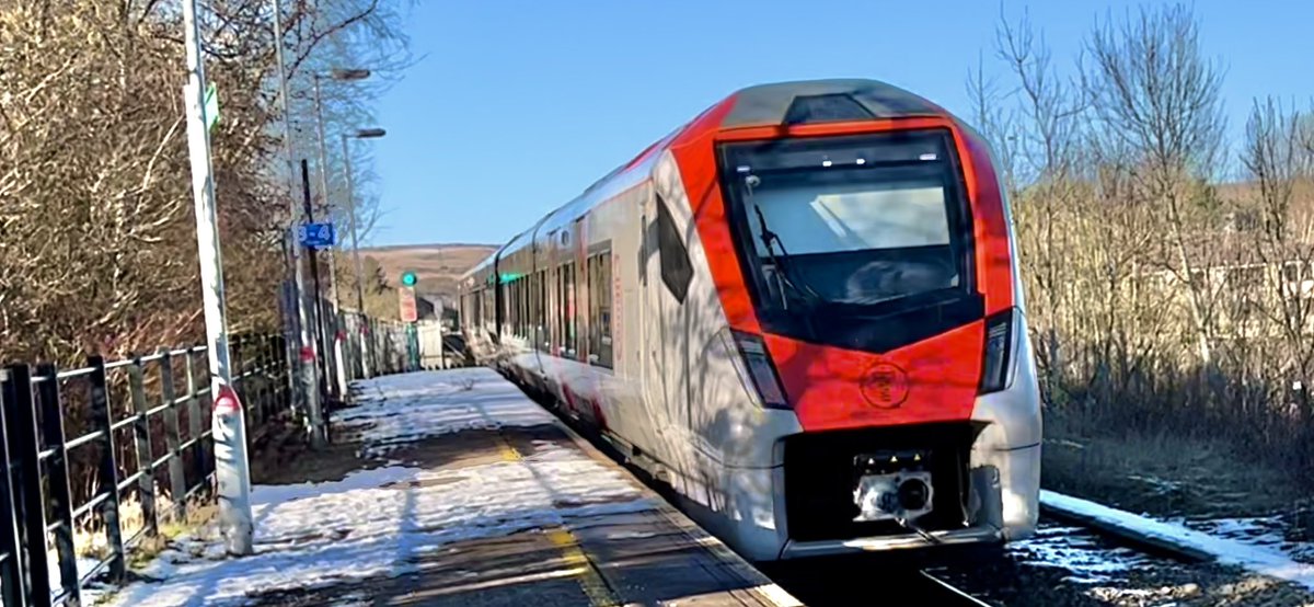 PlatformEdge1's tweet image. From Penarth to Pontlottyn…

Here is 231007 departing Pontlottyn for Rhymney #Class231