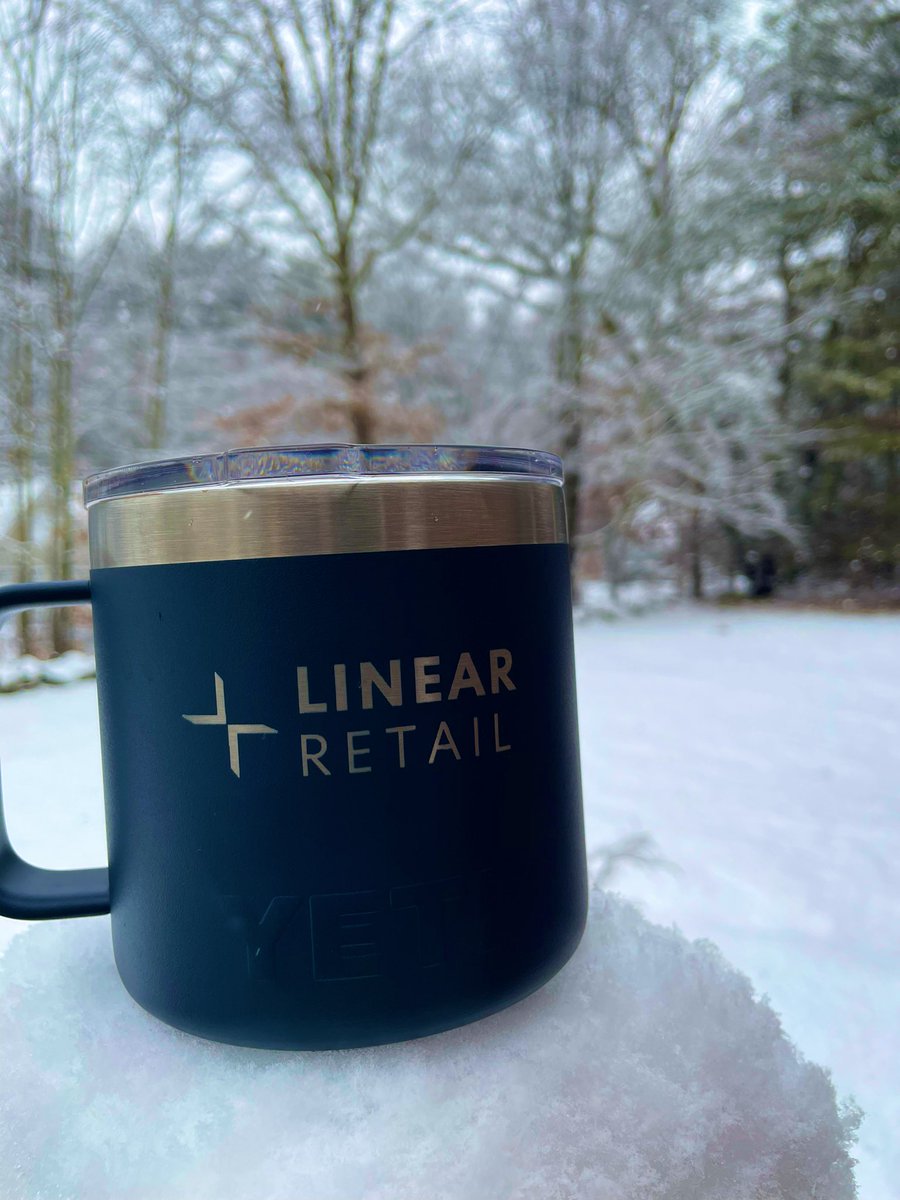 LinearRetail's tweet image. Cheers to this snowy Friday ☕️❄️