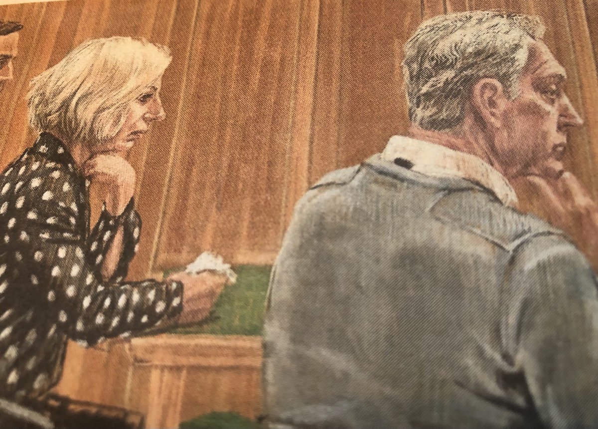 tweethenny's tweet image. Zie ze zitten, de hufters, de smeerlappen, stippeljurkje en grijze ‘makkelijke’ trui. Wat een trieste figuren, de ‘oppassers’ #NANCYD en #PETERS! Met hun #smerige #poten aan kleine kinderen zitten! #JAIKBENHEELKWAAD!