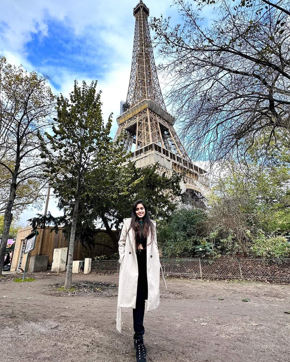 rheashrmafc's tweet photo. "Manifestations ✨ 
Can’t describe the fun I had with both of you @gauravsharma31__  and @snehapsharma at one of the special places I have always wanted to visit !!" - Rhea on Instagram 
#RheaSharma https://t.co/7tMPpXVerV