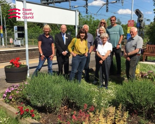 EssexIsGreen's tweet image. Do you have a passion for gardening? Would you like to volunteer at #MarksTey, to help your local #railwaystation look beautiful? 🌼

If so, the #Essex &amp;amp; South #Suffolk Community Rail Partnership would love to hear from you! essexcrp.org.uk
