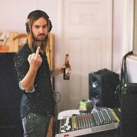 PigsAndPlans's tweet photo. Happy Bday to Kevin Parker 🎈 https://t.co/uJci4a1ZyG