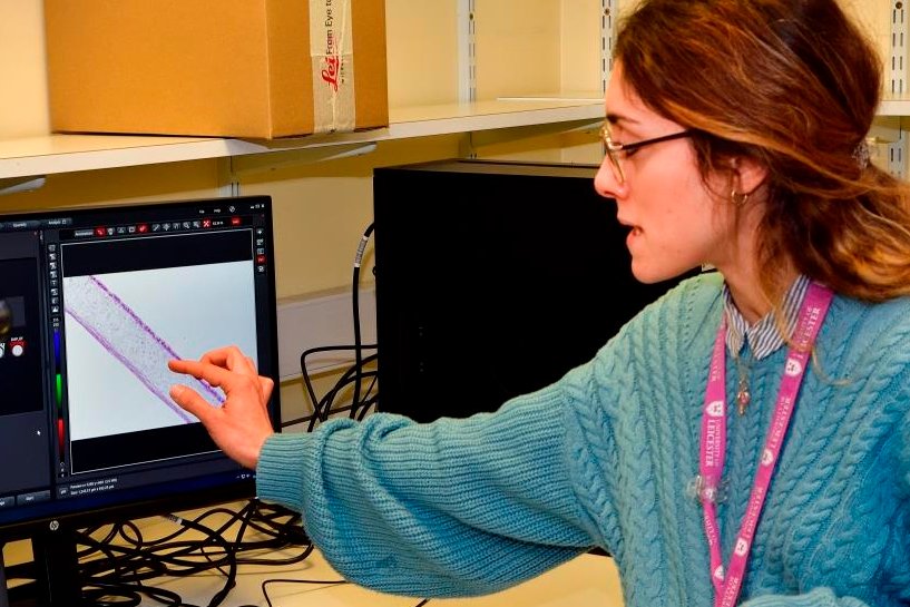LeicResearch's tweet photo. Congratulations to the @uniofleicester who have successfully renewed their bid to host an #NIHR-#CRUK Experimental Cancer Medicine Centre. The #ECMC works alongside our Hope Cancer Trials Centre @Leic_hospital to develop and deliver the latest cancer treatments for patients. https://t.co/JDThgHkpzD