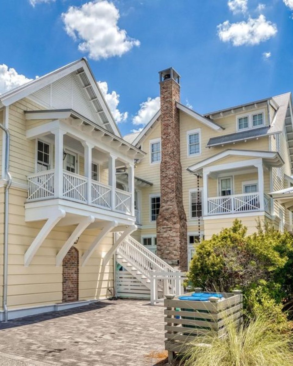 30A Cottages tweet media