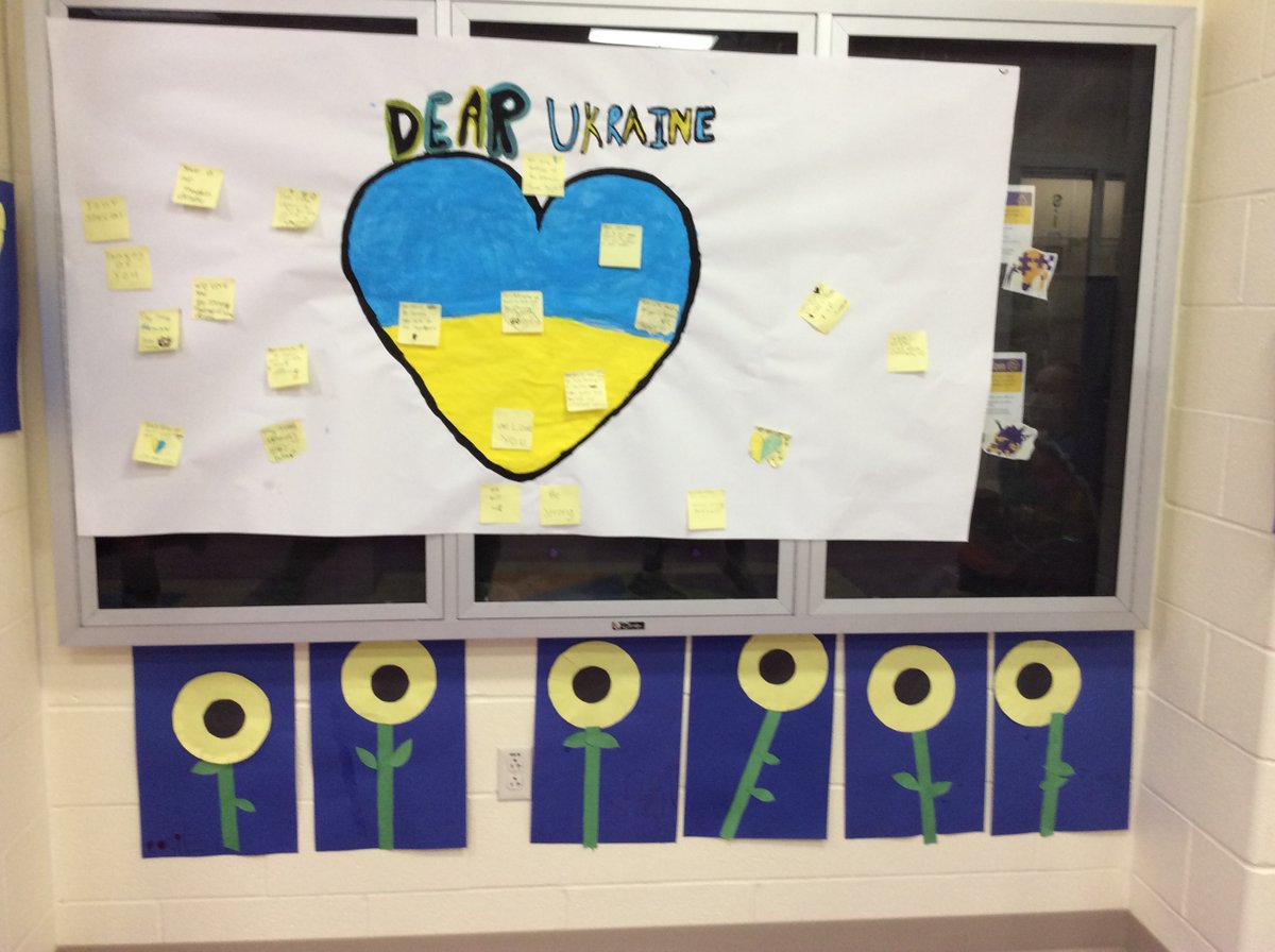 Did you know Sunflowers have been a beloved symbol of the Ukraine, and are now a symbol of peace throughout the world? <a href="/LkwdLincoln/">Lincoln Elementary</a> <a href="/LkwdSchools/">Lakewood OH Schools</a>