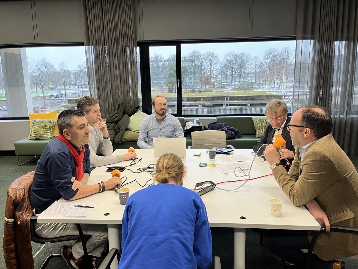Altijd leuk om eens wat langer over een onderwerp te sparren. Vandaag een podcast van <a href="/BrusselseNieuwe/">Brusselse Nieuwe</a> en <a href="/HNPbrussel/">Huis van de Nederlandse Provincies</a> mogen opnemen over oa strategische autonomie van Europa, met <a href="/NurettinAltunda/">Nurettin Altundal</a> en <a href="/tbwberendsen/">Tom Berendsen</a>. Maandag in je podcastfeed! open.spotify.com/show/33W9SrVde…