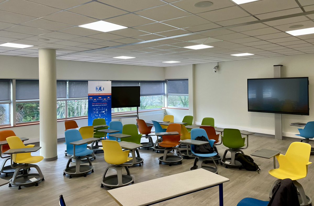 actutice's tweet photo. 2023 sera l’année des 3 ! À venir la 3ème salles de Pédagogie Innovante &amp; Collaborative dans notre belle université @UBS_universite @iutlorientpondi @LearningLabNet https://t.co/nsjYTozwfm