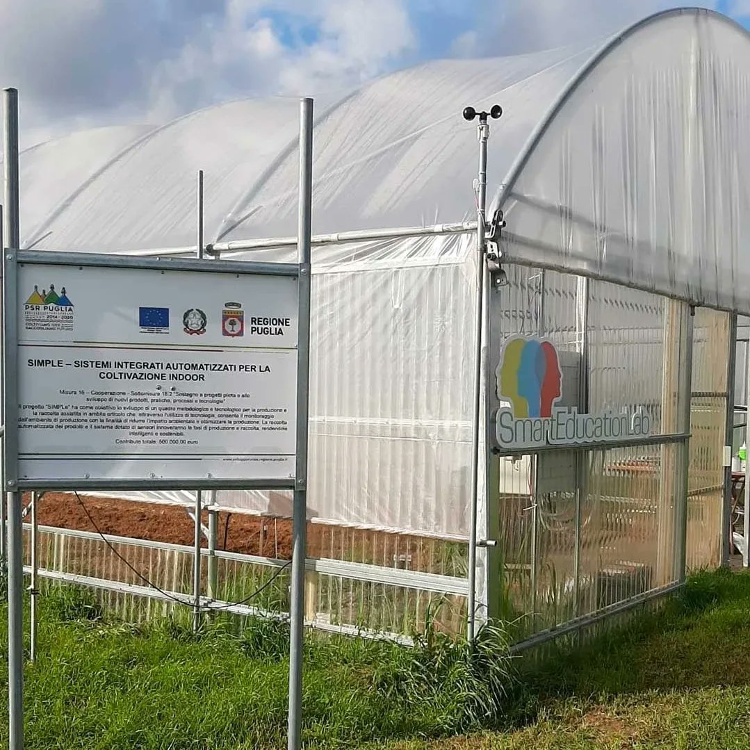 Something to be proud of: our pilot #greenhouse. Indoor #organic #farming has been so smart before!
.
#IoT ➡️ precision fertirrigation and #climate control
#AI ➡️ max #biodiversity
. 
Progetto SIMPLe PSR Puglia 2014-20 Sottomisura 16.2
progettosimple.it
#research