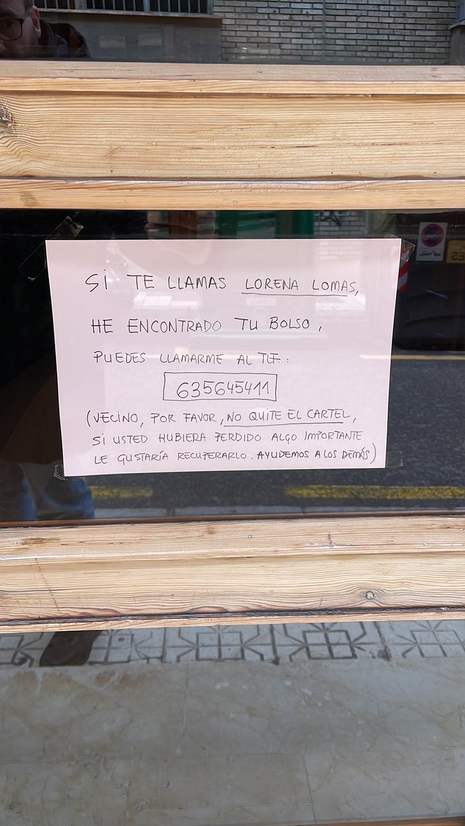 sirugio's tweet photo. @PoliciaGr Aviso por si podéis darle visibilidad en las redes. Gracias. https://t.co/JBJgylZGGe