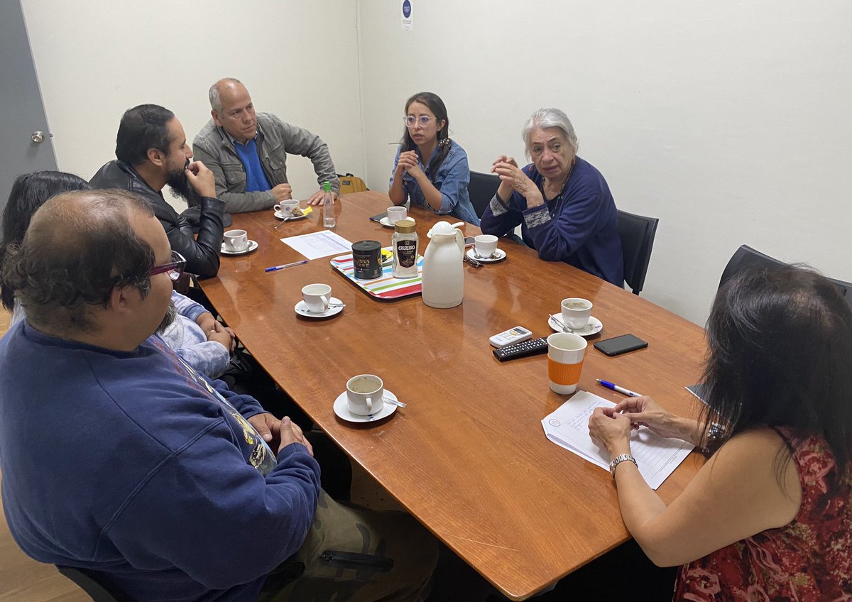 TrabajoBiobio's tweet photo. ✅ Seremi Sandra Quintana, se reúne con Agrupación de Emprendedores #LaDiagonal de #Concepción, acompañados por @RiverosOlimpia, para atender sus inquietudes y propuestas y proyectar trabajo conjunto en materia de #capacitación y #certificación de competencias laborales. https://t.co/zIDEQYxDzB