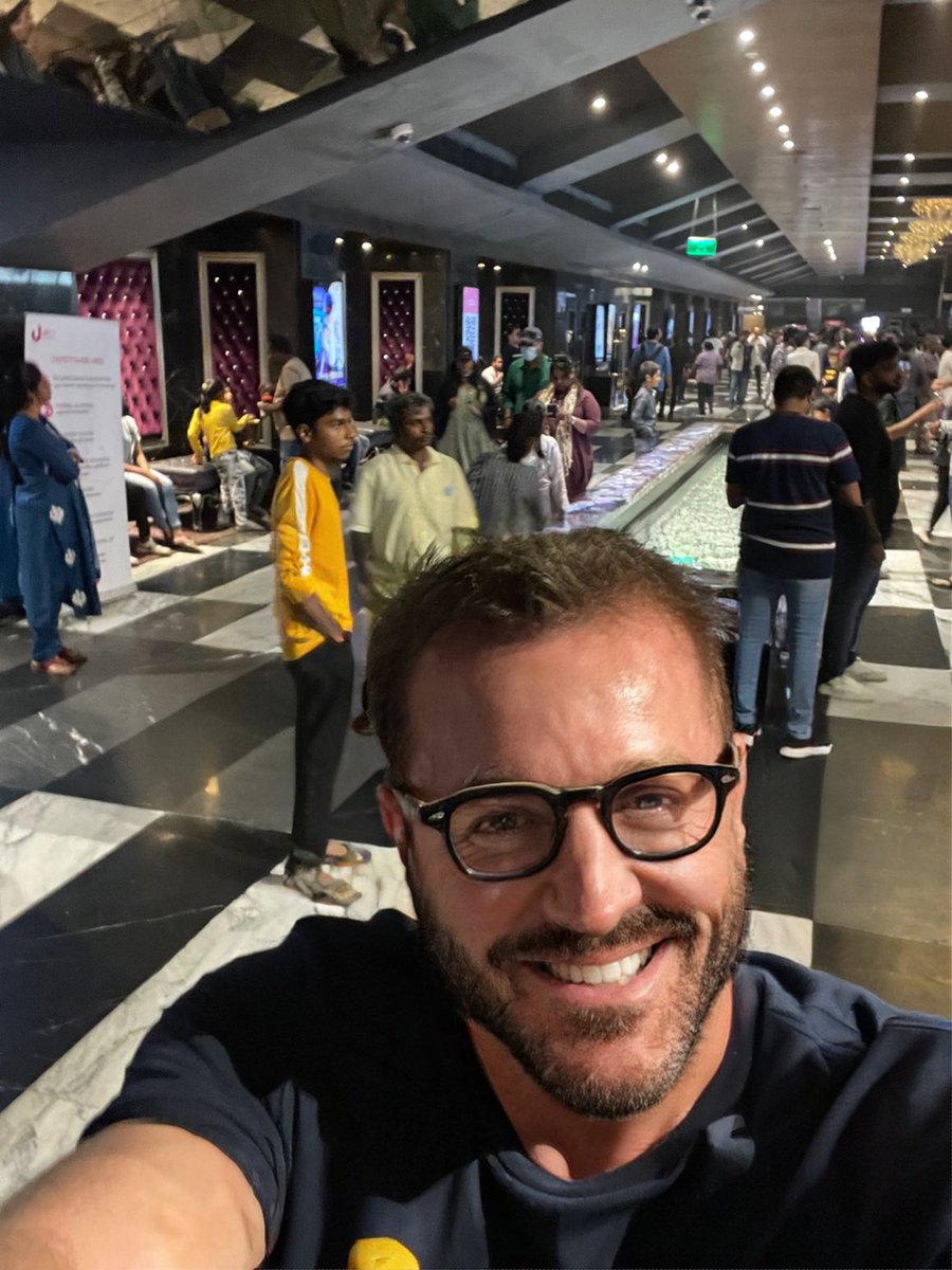 seanashby's tweet photo. Avatar 2 Chennai India. Style https://t.co/y4BhzCTheu