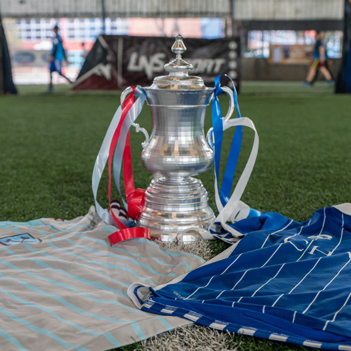 Para los que votaron ¿Qué es esto?🤔 les comentamos que:

La #FACupArgentina es un torneo de Fútbol6 que se juega en CABA (Nuñez) y compiten peñas/filiales/cuentas del fútbol ingles en donde sus integrantes son hinchas de los mismos

Se disputaron 2 ediciones y vamos por la 3ra👇🏼