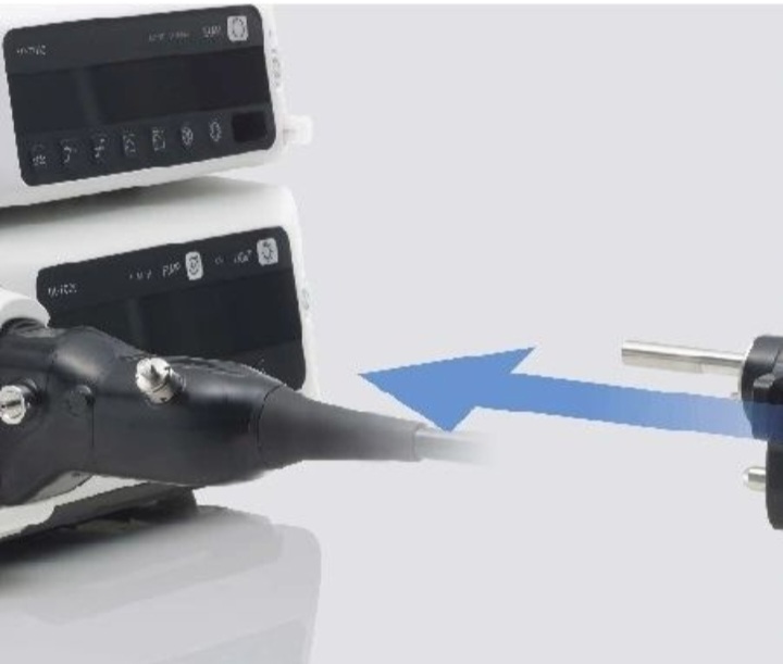 InstrumentaliaF's tweet photo. Usabilidad Superior.

La parte de control G7 de nuestro equipo Eluxeo 7000 ha sido desarrollada desde un punto de vista ergonómico.
El periscopio posee una superficie redondeada para adaptarse a la mano y la disposición de los botones permite un uso intuitivo. https://t.co/ph1rwR0NCq