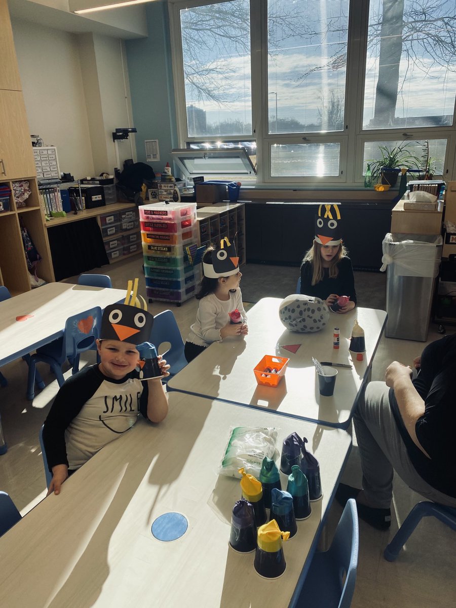 DrPatersonCBL's tweet photo. Miss Chiarello’s preschoolers ⁦@NHTSCHOOLS⁩ learned all about Penguins today ⁦@helenpaynehp⁩ https://t.co/592h6mwKyF