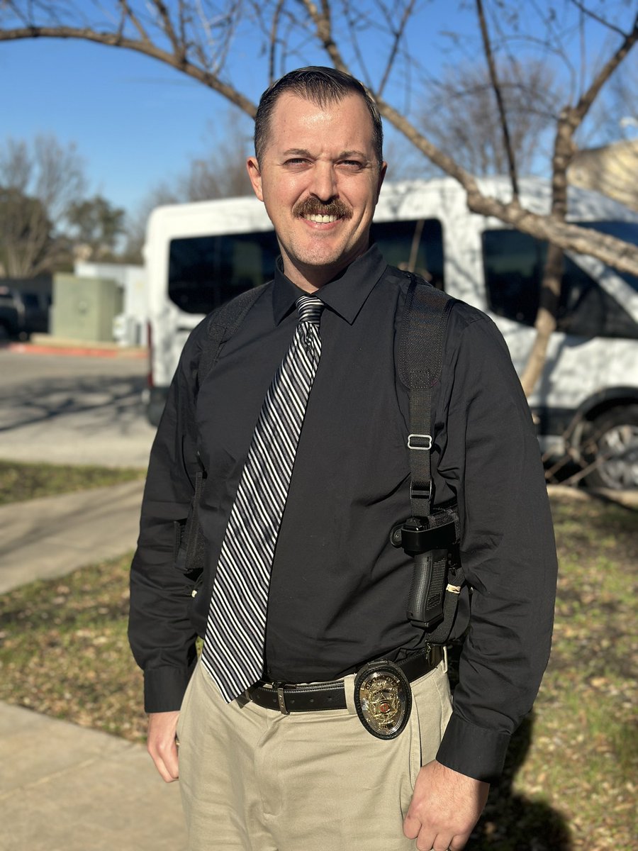 CedarParkPD's tweet photo. Itโs a fan-stache-tic Friday when we get to introduce our #FaceoftheForce!
Detective Edwards is part of our Criminal Investigations Divisions and works on Major Crimes.
Heโs been with us for 6 months after serving 17 yrs with LAPD.
He has a purple belt in Jiu Jitsu, how cool! https://t.co/kNdigI5s9q