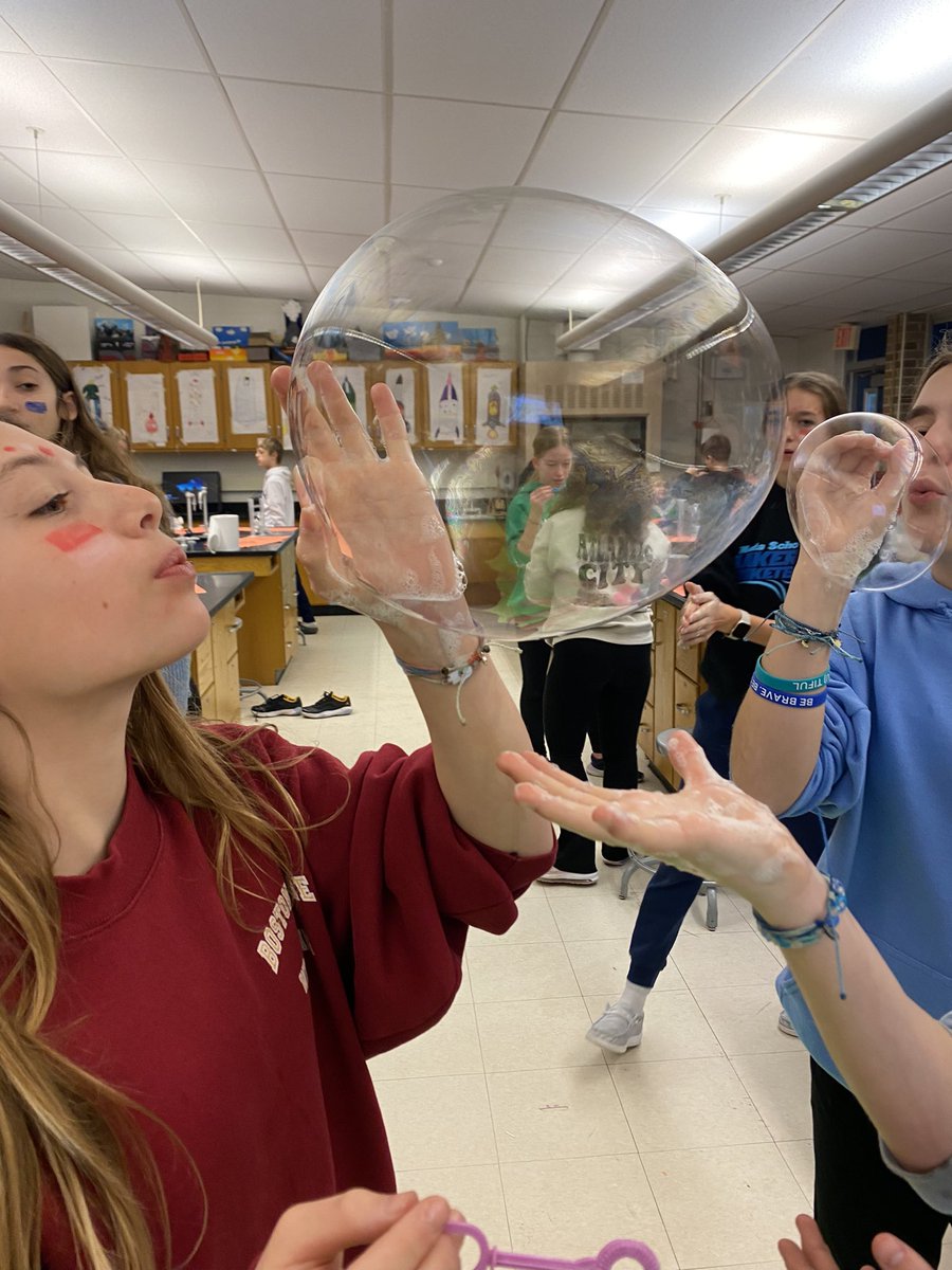 jill_agin's tweet image. Bubble Olympics #NeetaScience