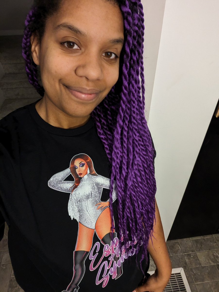 codergirlchan's tweet photo. Rocking my @espesymone merch today 💜👠 https://t.co/3Z7dKPaEzJ