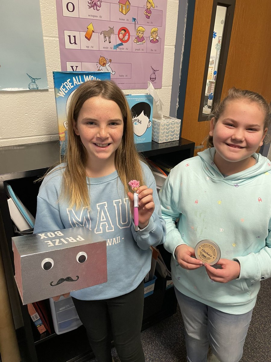 SchultzLiberty_'s tweet photo. Proud of my students for working hard on their MAP tests! They got to pick a prize for getting 0% rapid guessing! #hardworkers @OSD135 @SenorBrownOSD https://t.co/ILF7MwLrFF