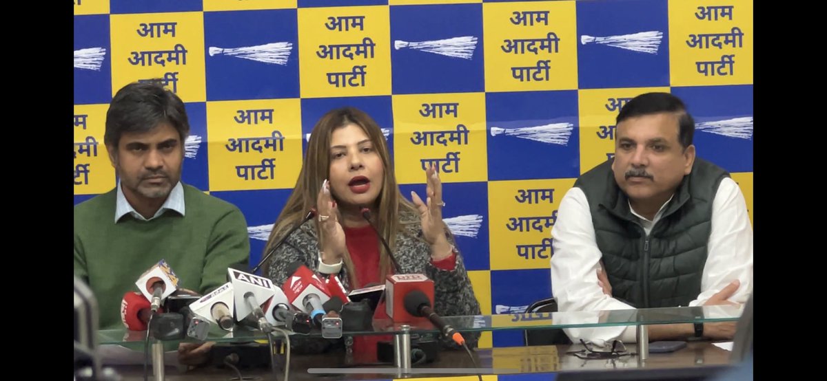 sambhavnaseth's tweet image. Papa ka hamesha se sapna tha ki main desh ke liye kuch karun bas sahi raaste ki talaash thi jo aaj aam aadmi party ke roop me mere saamne aaya. Really thankful to @arvindkejriwal @msisodia @SanjayAzadSln @SandeepPathak04 for giving me this opportunity. @AamAadmiParty #AAP