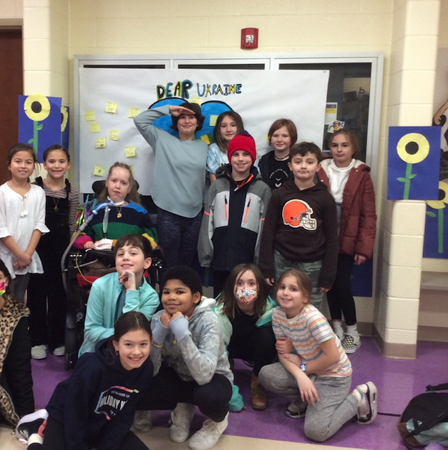 January's Service Club Members...demonstrating their global citizenship by leading our school-wide project of showing support for The Ukraine. Way to go 4th &amp; 5th Graders! <a href="/LkwdLincoln/">Lincoln Elementary</a> <a href="/LkwdSchools/">Lakewood OH Schools</a> 👏👏