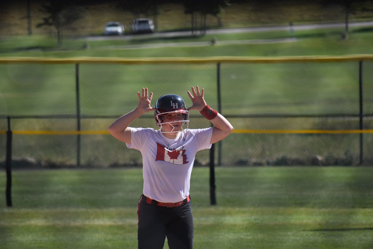 TaylerStevens2's tweet photo. Who’s ready for some moose antlers? Let’s do it!  @tcicteamcanada @SpaydSydney @LaurenSchurman2 @ElizaLegge2024 @danikanell2024 @hoperansome2023 @TCSFastpitch @recruit_tc https://t.co/IGicj722AR