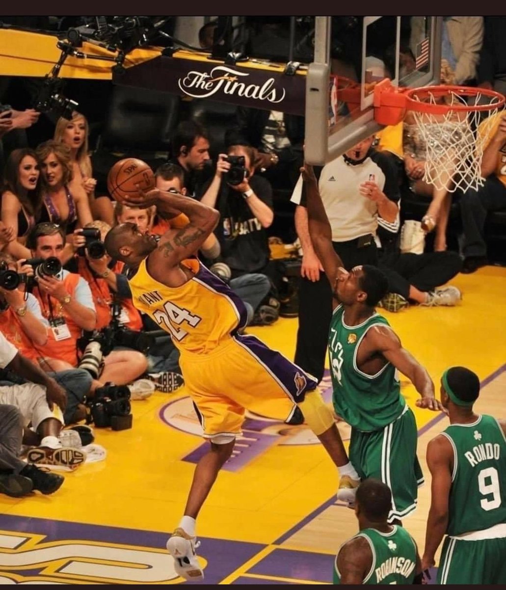 soy_el_tapatio's tweet photo. @BleacherReport THE BLACK MAMBA https://t.co/hpWAuzuvvp