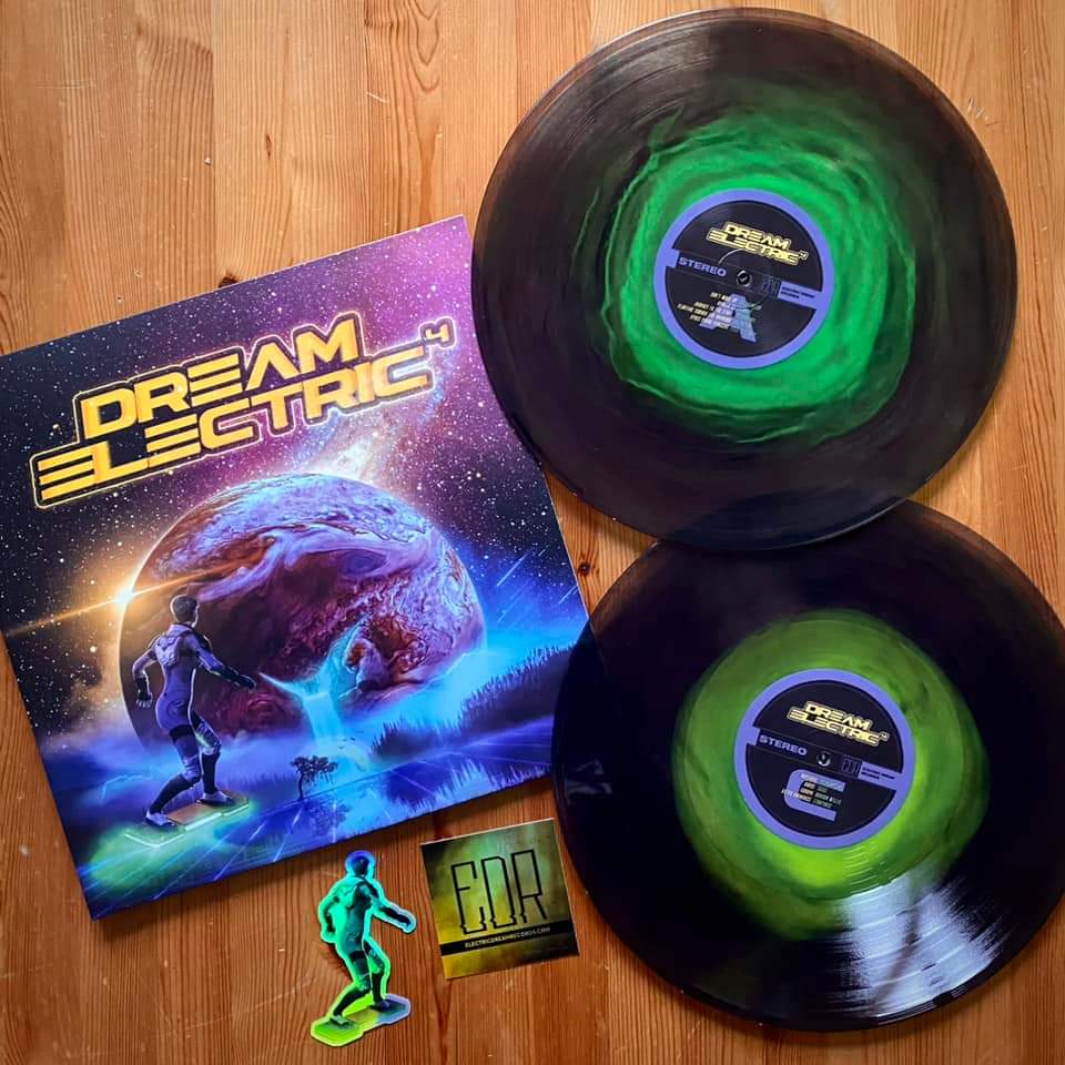 D R E A M  E L E C T R I C  4
📸 Zach Schultz
Limited copies remain 
👉 bit.ly/2P26dxO