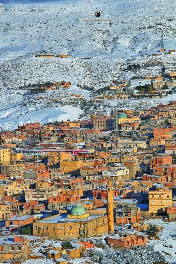 صورة الثلوج من "ملوزة" ببلدية ونوغة ولاية المسيلة 
#الجزائر
*صورة منقولة