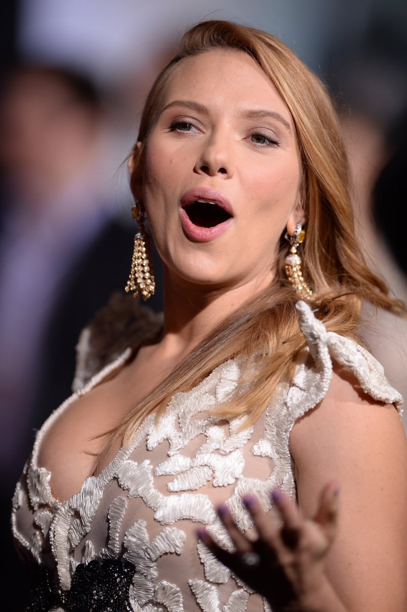 HighResBabes's tweet photo. Scarlett Johansson [3280x4928] https://t.co/WJR38twwj9