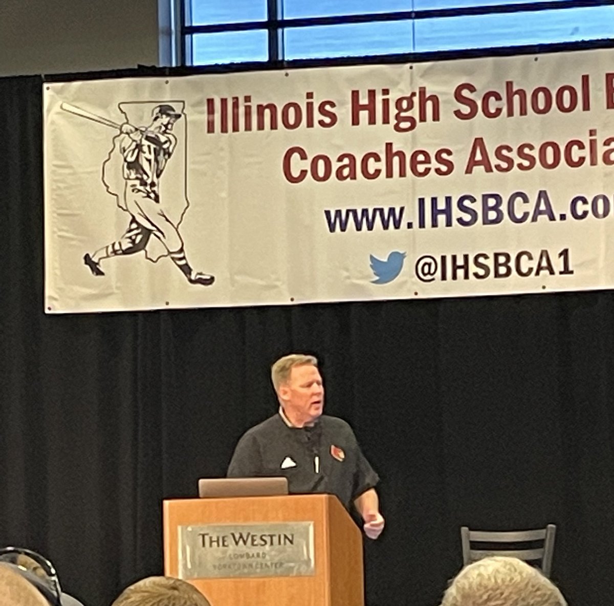 IHSBCA1's tweet photo. Leading off the IHSBCA Clinic today is @Esnide25 from @LouisvilleBSB speaking on offensive production. https://t.co/o5NXcEGznk