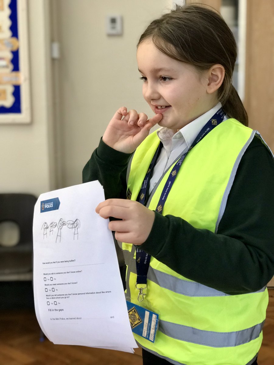 Plymouth Police Cadets (@plymouthvpc) on Twitter photo Yr 4 Mini Police <a href="/KeyhamBartonPly/">Keyham Barton Plym</a> sharing their learning on anti bullying and how a victim may feel…brilliant engagement everyone well done 👏🏻 #OnLineSafety #Respect #minipolice <a href="/DCPolVolunteers/">Devon and Cornwall Police Volunteers</a> <a href="/DC_Police/">Devon & Cornwall Police</a> @KCPTPlymouth Yr 4 Mini Police <a href="/KeyhamBartonPly/">Keyham Barton Plym</a> sharing their learning on anti bullying and how a victim may feel…brilliant engagement everyone well done 👏🏻 #OnLineSafety #Respect #minipolice <a href="/DCPolVolunteers/">Devon and Cornwall Police Volunteers</a> <a href="/DC_Police/">Devon & Cornwall Police</a> @KCPTPlymouth