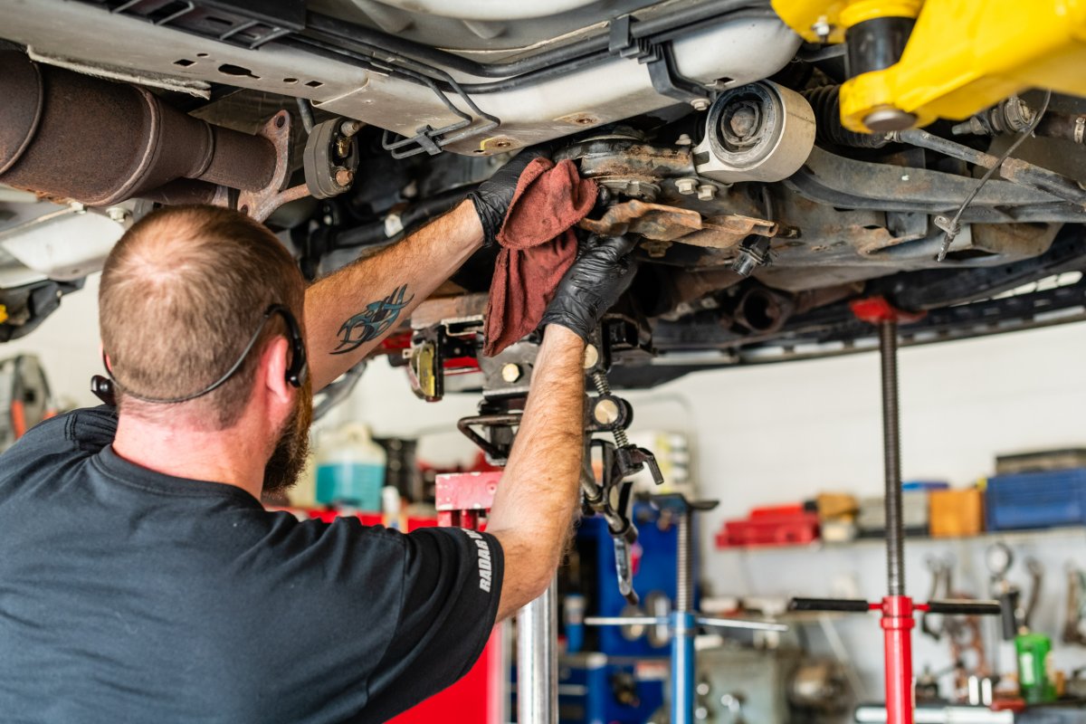 FinishLinePLLC's tweet image. When your vehicle is in our shop, we'll always be honest and transparent, keeping you in the loop from beginning to end.  #FinishLinePerformance #CustomerReferralProgram #ExpertTechnicians #Since2008 #MilfordOH