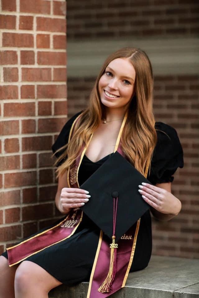 SCUCISD's tweet photo. Congrats Alison Ranke, Class of 2018 alumna from @SamuelClemensHS. She received her Bachelor’s degree in Exercise Sports Science from Texas State University, with Cum Laude honors. Alison is currently serving as a long-term substitute PE teacher at Clemens HS. https://t.co/k2VknYlrUT