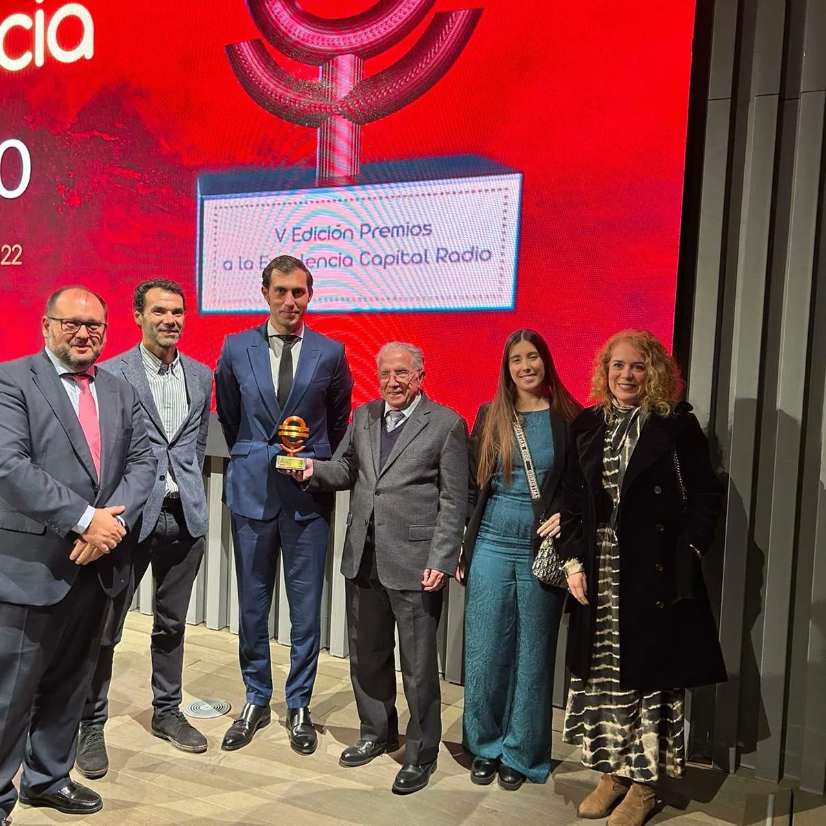 victor_fuertes_'s tweet photo. MWCC gana el Premio a la Excelencia a la Institución más Inspiradora en los V premios @CAPITALRADIOB
 
https://t.co/XqwDUVoQBD 
@madrid_wcc 
#objetivo17 https://t.co/Gt14PQ8LaC