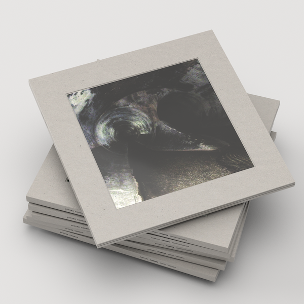 hypermedium_org's tweet image. V/A - FUTURE CHORUS [HMDM010 / MNDS01] is out today. 

Lim. edition vinyl in triple gatefold sleeve and digital.

listen/order: bit.ly/3GLGfGI

Curated by @eleni_ikon  and feat. tracks by @poemproducer , @chinoamobi , @lafawndah_  &amp;amp; @_TRUSTFALL , @inverzmusic  and Harrga