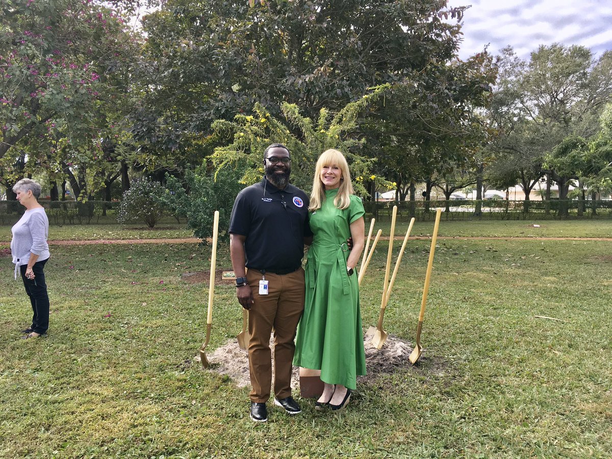 Today was a true honor to attend the <a href="/CityofPBG/">City of Palm Beach Gardens</a> 24th Annual Arbor sponsored by the PG Woman’s Club, also it was great meeting Mayor <a href="/ChelseaReedFL/">Chelsea Reed</a>! We are looking forward to some great collaborations! <a href="/WatkinsSeminol1/">Watkins Seminoles</a> <a href="/NPBRecreation/">North Palm Beach Rec</a> <a href="/PBGPD/">Palm Beach Gardens Police</a> <a href="/Area4SuptPBCSD/">North Region PBCSD</a> <a href="/robinlbrown6/">RobinBrownInstrSupt</a>