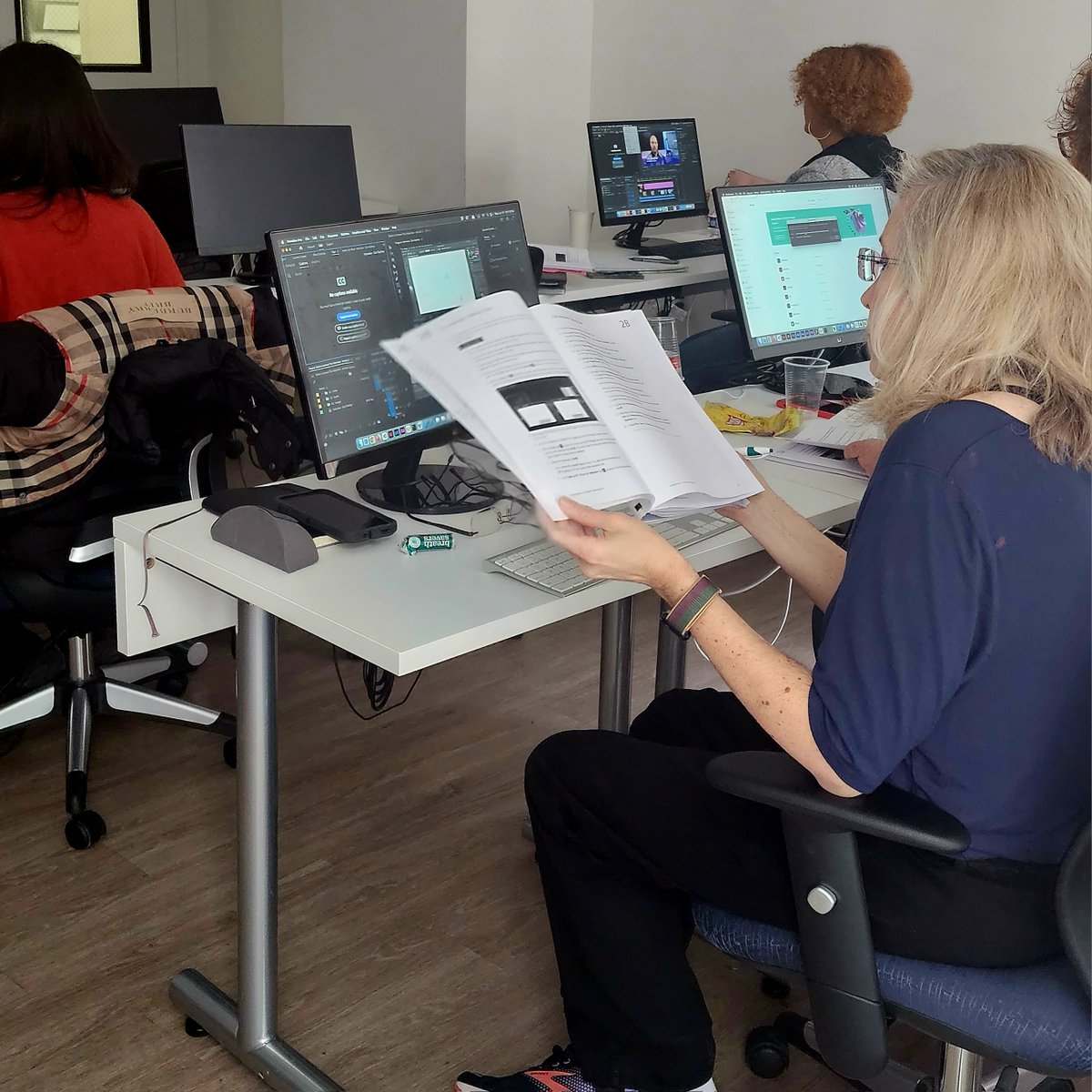 nobledesktop's tweet image. Class is in session, and this time our students are learning Adobe Premiere Pro! Haven't made it to one of our bootcamps yet? We've got you covered with our latest tutorials on our YouTube channel. #PremiereProTutorials #VideoEditingTips #LearnPremierePro #VideoEditingSkills