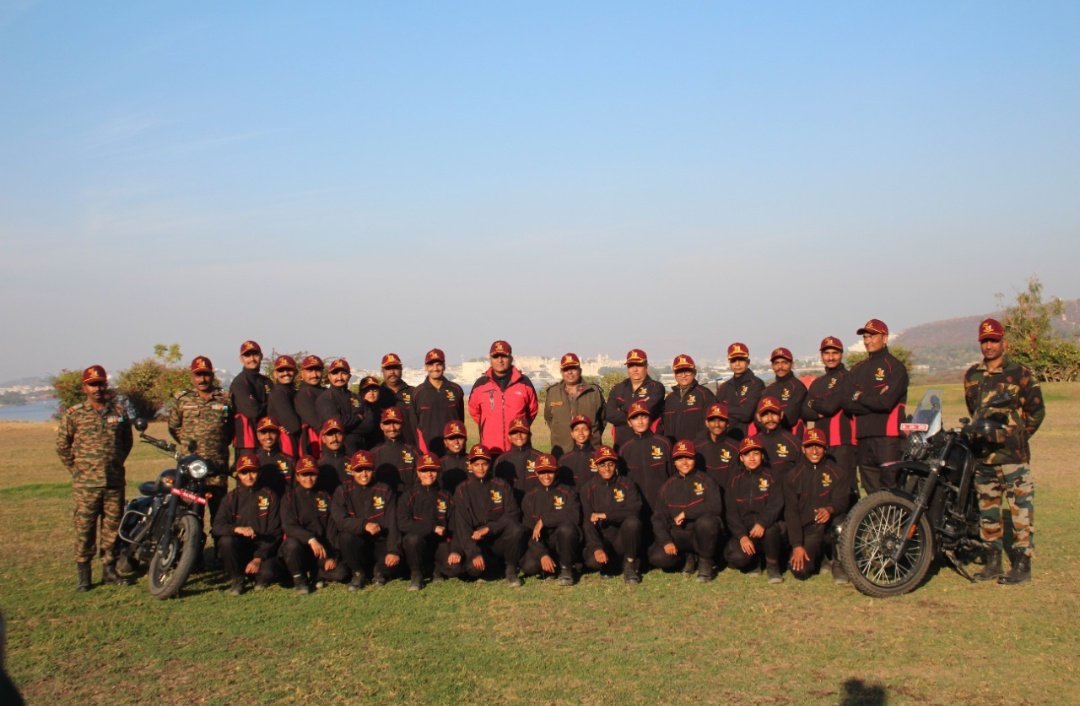 pruthaaa_patel's tweet photo. #75yearsofNCC
#AtmaNirbharBharat
The #NCCJawaMotorcyclerally was flagged in by Army Garrison Cmdr, Udaipur on 19th Jan. The high Josh of the riders was unmatched!
@HQ_DG_NCC
@DefencePRO_Guj
@CMOGuj
@GovernorofGuj
@ArvindKapoorTYG
@NCC_Dte_Gujarat
@jawamotorcycles
@yezdiforever https://t.co/OxDcCYk5wy