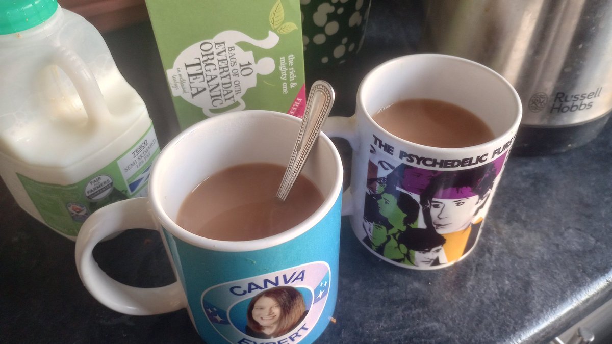 NewThea's tweet photo. Super distracted today. I just accidentally made two cups of tea for myself. I don't even remember making the first one...No mindfulness here. Clearly. Who wants one?
#TFIF #DistractedAF https://t.co/xAoF6yVlAc