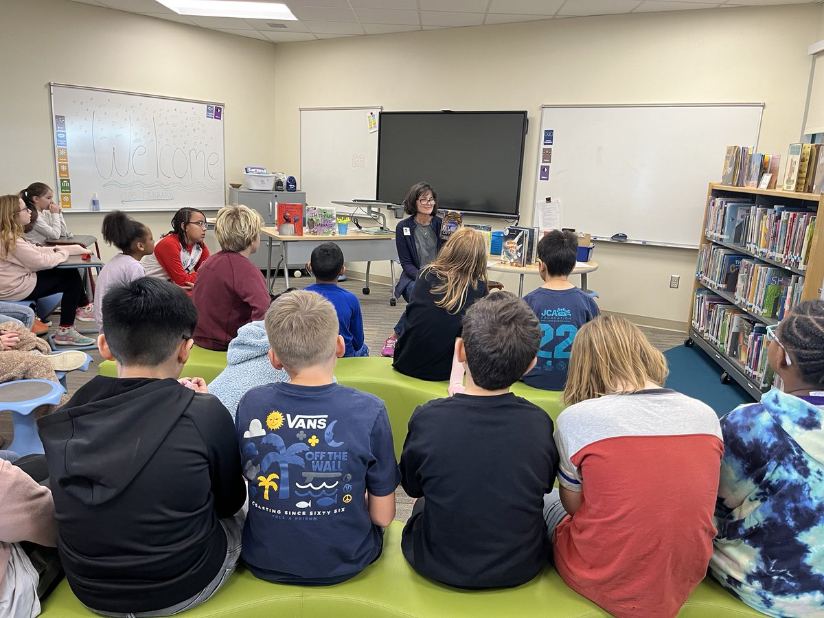 Not only did she bring books to read, both picture books and chapter book hooks, she is donating the book to Mrs, Goodell’s class so that they can finish #CitySpies by @JamesPonti together! We love and appreciate you @jemsmallwood! 👊❤️👏🏻💯🥰 #LibraryLove #GOAT #HoneygroveFamily