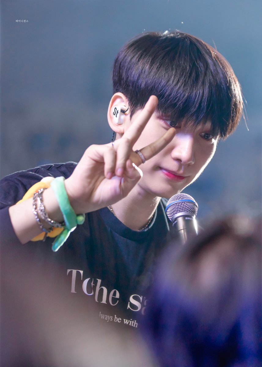 reminiscence524's tweet photo. 230107 #정택운 #이재환 #한상혁

코코냥 ❤️💚💙

@JUNGTW_LEO
@jaehwany0406
@HSangHyuk

 #빅스 #레오 #정택운 #VIXX #LEO #켄 #이재환 #KEN #혁 #한상혁 #HYUK
#ING #As_Always https://t.co/a25Q6eWuN8