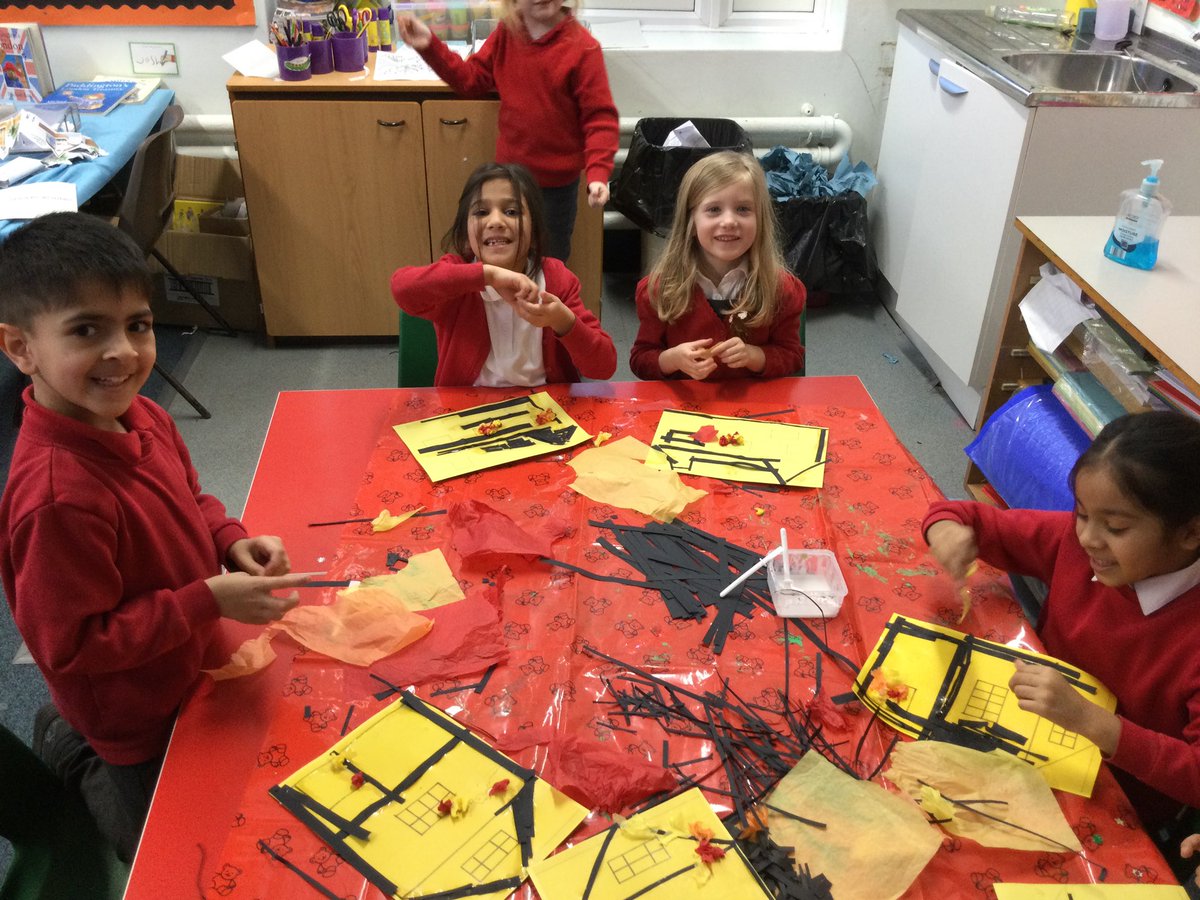 ParkViewPV's tweet photo. Children in 1K have enjoyed making burning houses as part of our great fire of London work. Ask your child about the great fire, they'll have lots of facts for you☺️#PVDT #PVHistory 🔥🚒 https://t.co/JTJ4Oc2Dmx