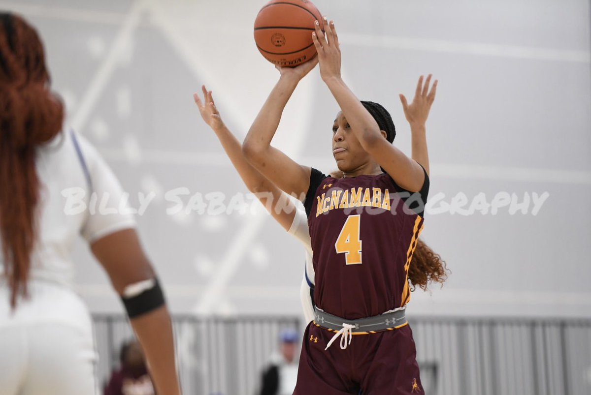 CraftZhen's tweet photo. Sophomore season! @BMacLadyHoops @TeamTakeoverGBB https://t.co/He4owjk0kG
